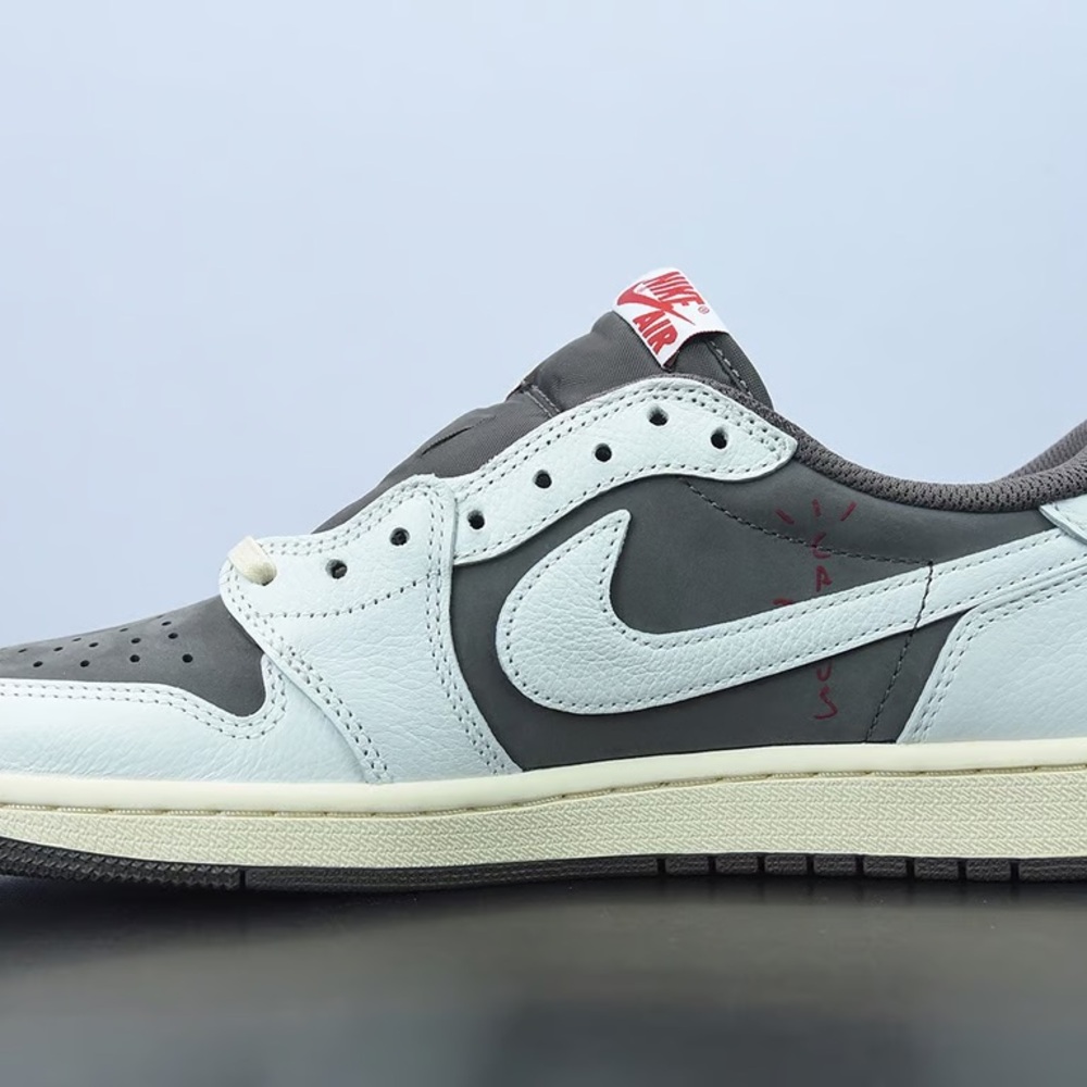 Jordan 1 Retro Low OG SP Travis Scott Reverse Mocha